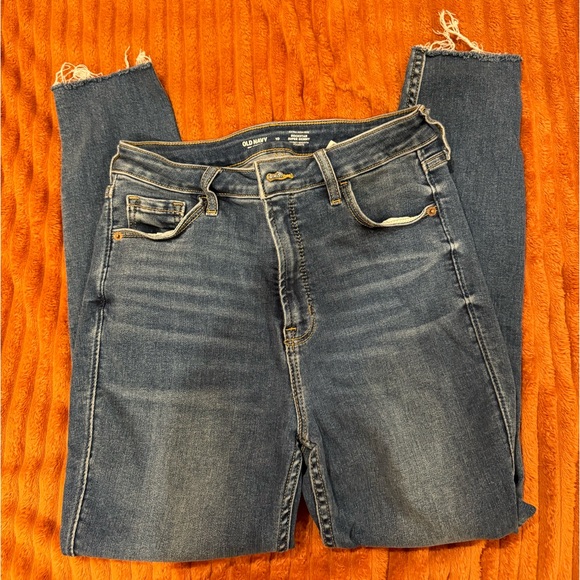 Old Navy Denim - Old Navy Extra High-Rise Rockstar Super Skinny Jeans-10